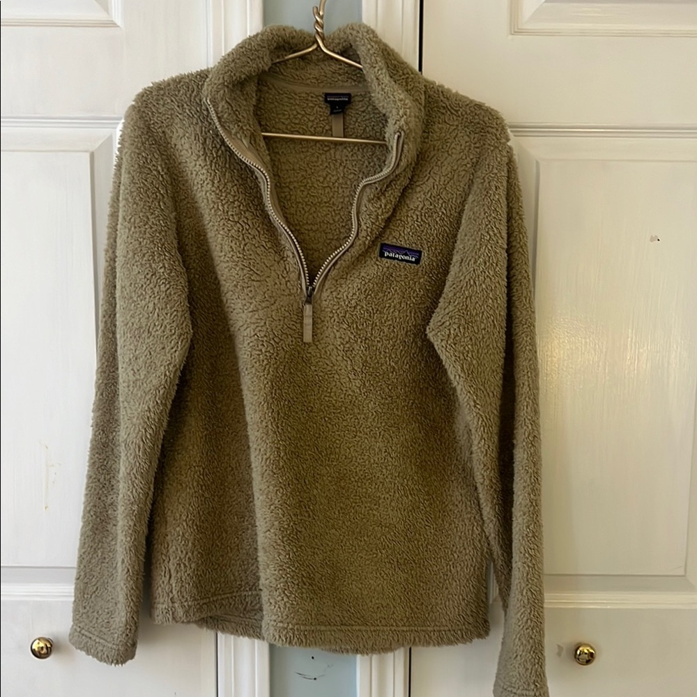 Patagonia tan Women's quarter zip